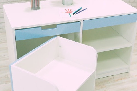 Набор Кубик (Столик со Стульчиком)/Разные Цвета